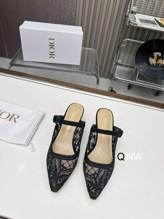 Picture of Dior Shoes _SKUDiorsz35-40NW07143804
